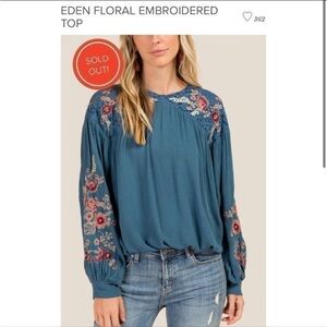 Francesca's eden floral lace top Blouse XS Small